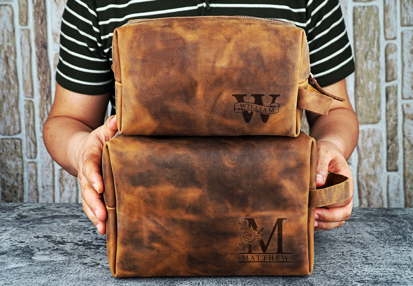 Personalized Dopp Kits, Leather Dopp Kit, Leather Toiletry Bag, Groomsmen Gifts, Anniversary Gift for Him, Father's Day Gift, Men Travel Kit