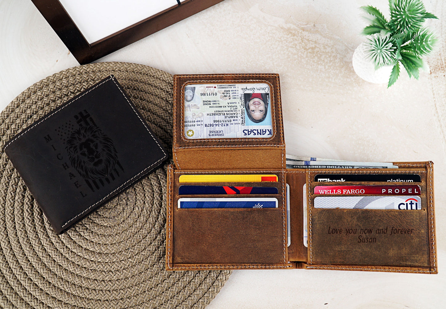 Men's Special Lion Pattern Wallet, Bifold Wallets for Men, Engraved Genuine Leather, Anniversary Gift For Him, Fathers Day Wallet