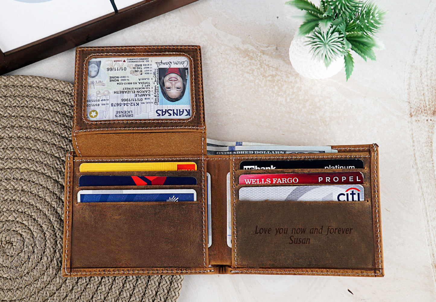 Men's Special Lion Pattern Wallet, Bifold Wallets for Men, Engraved Genuine Leather, Anniversary Gift For Him, Fathers Day Wallet