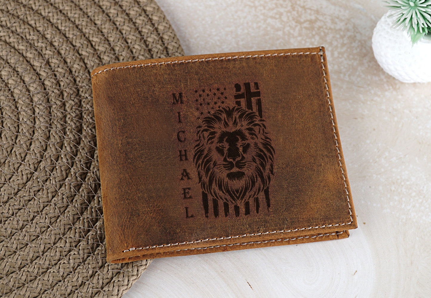 Men's Special Lion Pattern Wallet, Bifold Wallets for Men, Engraved Genuine Leather, Anniversary Gift For Him, Fathers Day Wallet