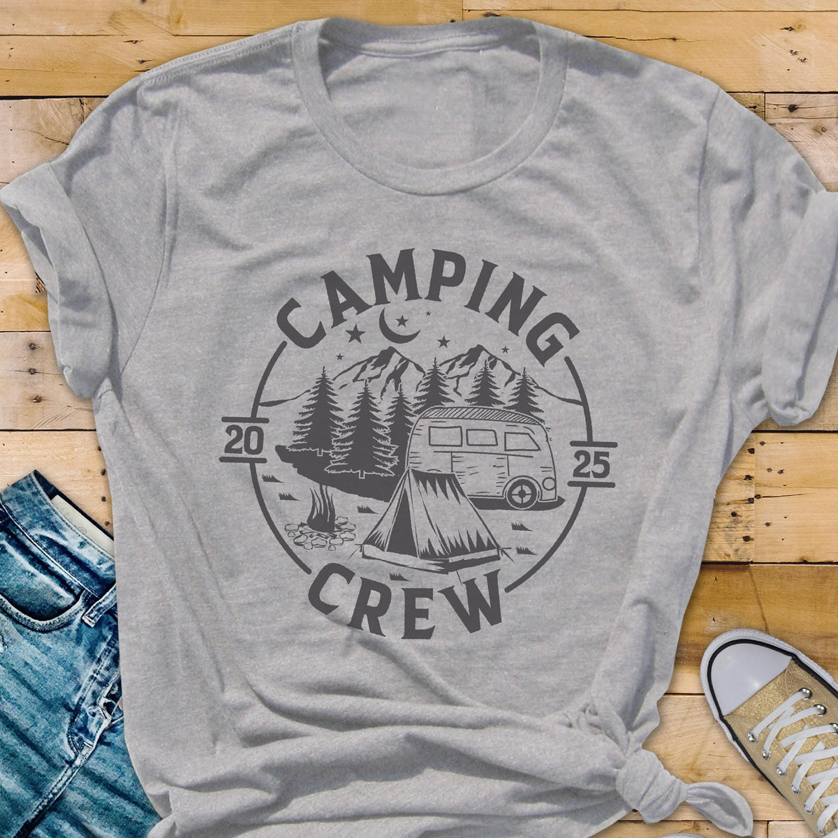 Camping Crew 2025 T-Shirt, Family Campfire Matching Tee