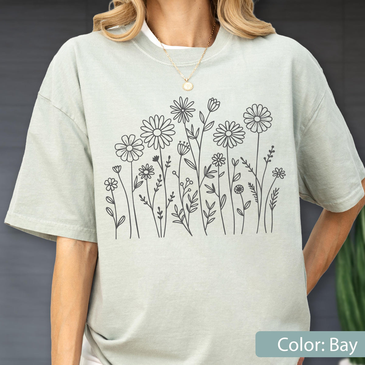 Comfort Colors Wildflower Shirt: Minimalist Botanical Line Art Tee