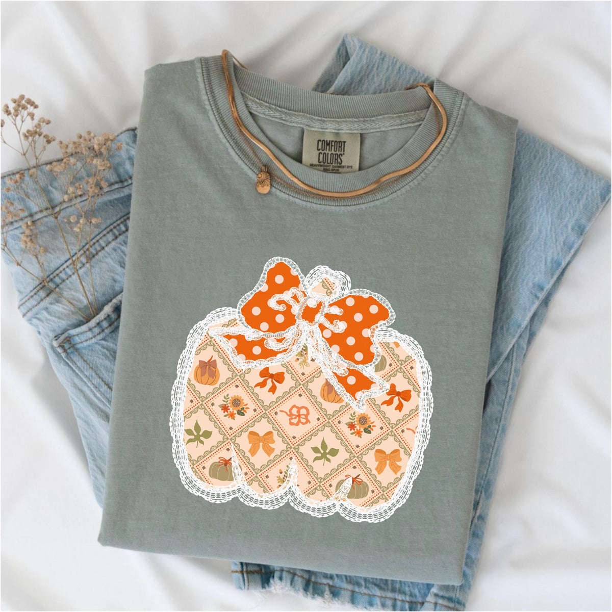 Lace Pumpkin Shirt – Cute Fall Tee, Preppy Coquette Halloween Hoodie, Autumn Mom Sweatshirt, Fall Teacher Shirt