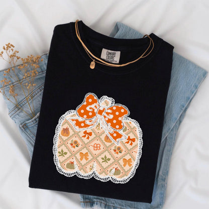Lace Pumpkin Shirt – Cute Fall Tee, Preppy Coquette Halloween Hoodie, Autumn Mom Sweatshirt, Fall Teacher Shirt